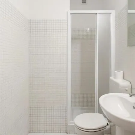 Elohim Center Apartman *